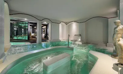 Image de Spa Decorté Fouquet's Paris